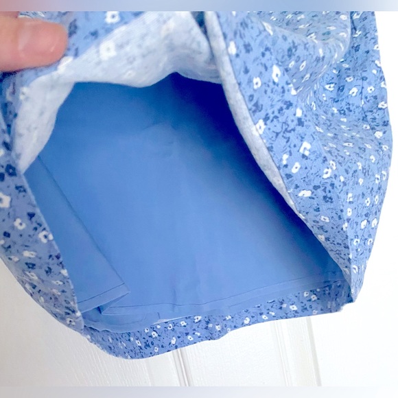 Abercrombie & Fitch Womens Blue and White Matching Blouse and Skirt with Hairtie - Picture 9 of 10